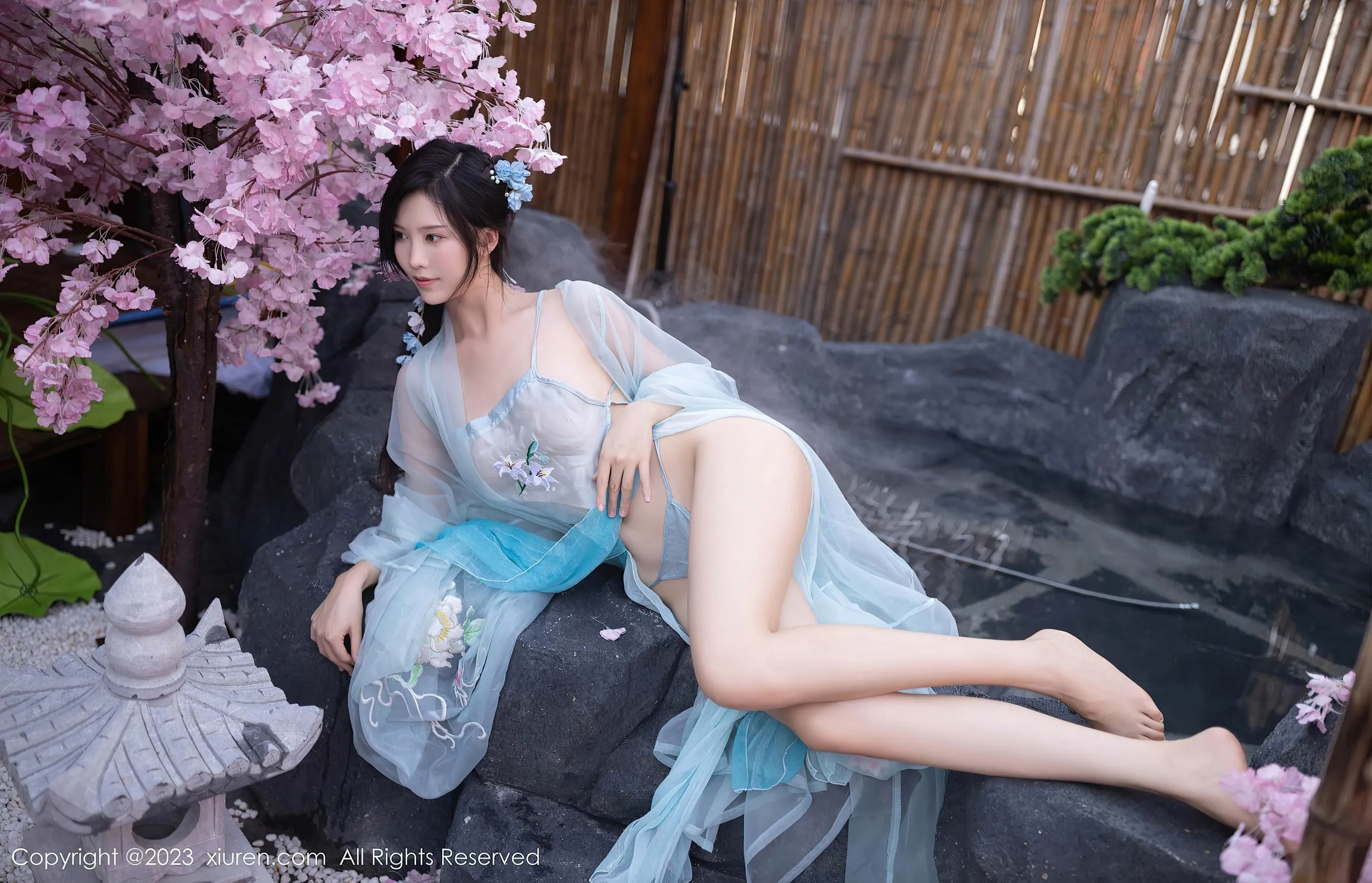 [XIUREN秀人网] 2023.06.28 NO.6991 抖娘利世 [76P]插图1